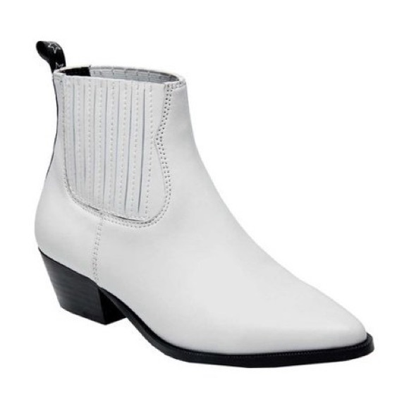 Steve Madden Shoes - Steve Madden White Booties